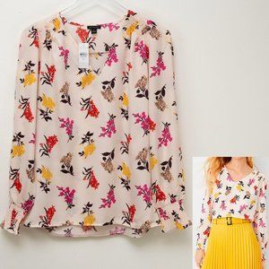 Ann Taylor Floral Blouse Smocked Mixed Media Blouse Multicolor Cream Size XS New